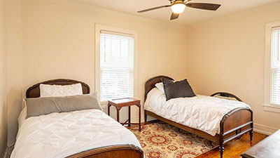 carriage house picture 5