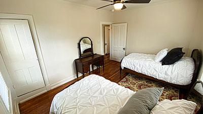 carriage house picture 6