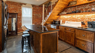 carriage house picture 1